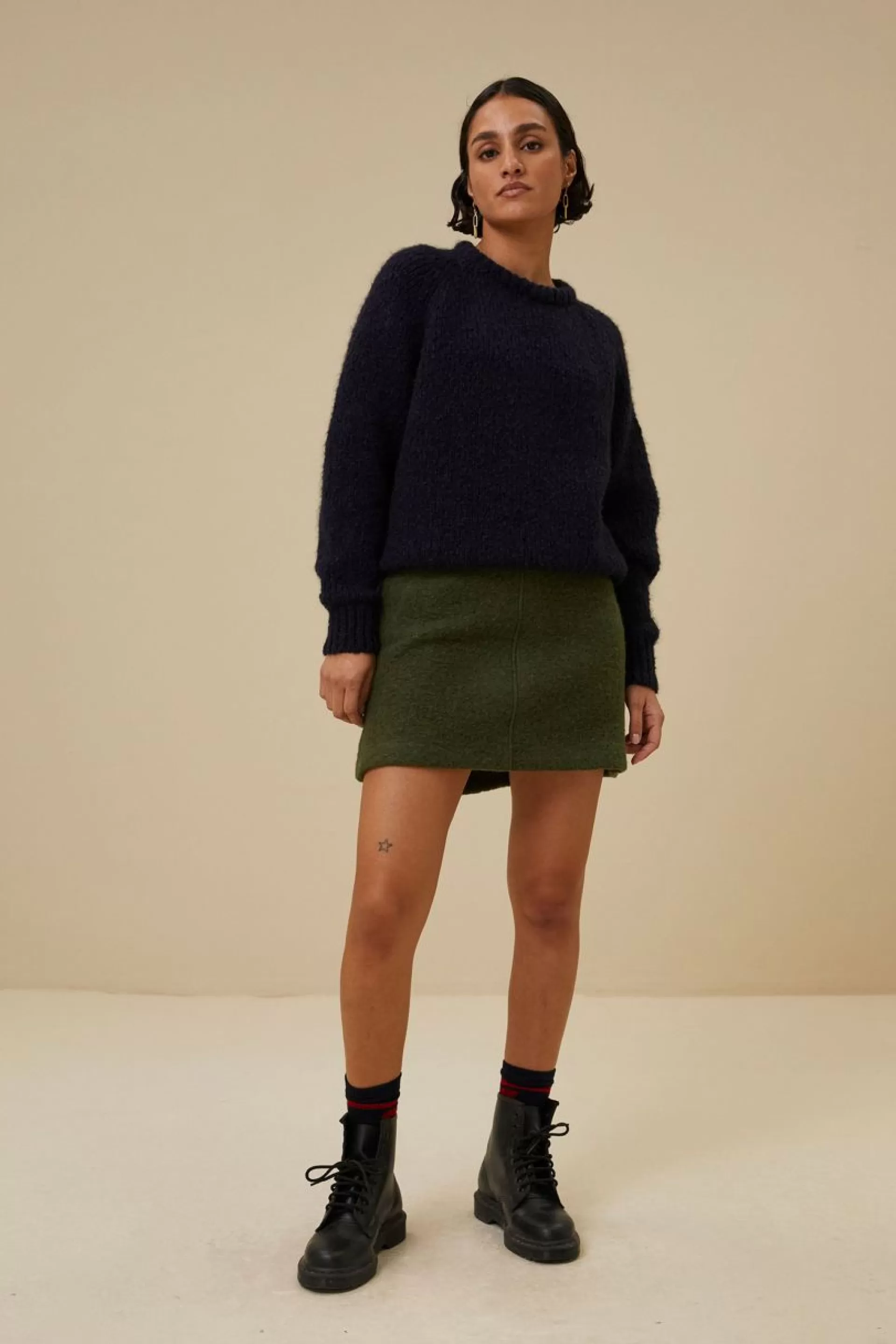 Lot Woolen Skirt*By bar Store